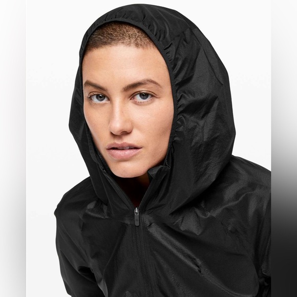 ✨RARE✨🆕Lululemon Fabled Forest Jacket-
Black- *Crafted lace lends NWOT✨ - Picture 5 of 11